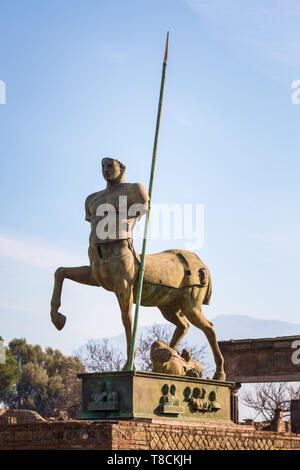 Statua di Centauro, Forum di Pompei, Italia Foto Stock