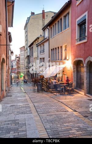 Das 1. Arrondissement liegt am Hang des Croix-Rousse und auf der nördlichen Seite der Halbinsel, die durch den Zusammenfluss von Saône und Rhône gebil Foto Stock