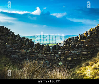 Parete curva che si affaccia fells Foto Stock