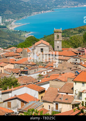 Vista panoramica di San Giovanni a Piro, provincia di Salerno, Campania, Italia meridionale. Foto Stock