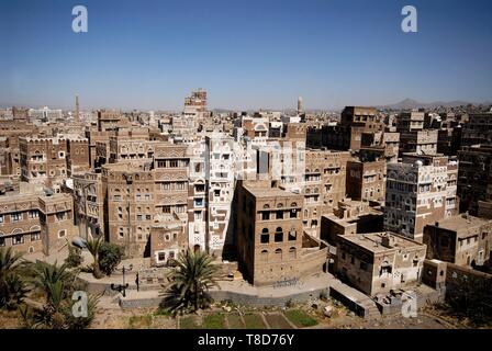 Yemen, Sana&#x2bd;un Governatorato, Sanaa, Città Vecchia, classificato come patrimonio mondiale dall UNESCO, architettura tradizionale Foto Stock