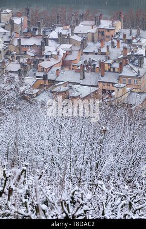 Francia, Rhone, Lione, 5° distretto, il vecchio quartiere di Lione, storico sito elencato come patrimonio mondiale dall'UNESCO, dal momento che il posto di Fourviére sotto la neve Foto Stock