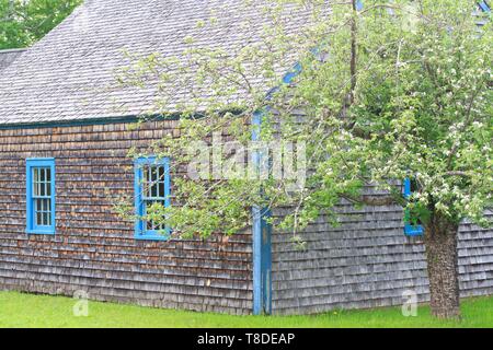 Canada, New Brunswick, Acadie, Gloucester County, Caraquet, Bertrand, storico Acadian Village (aperto nel 1977) ripercorrendo la vita dell'Acadian persone dal 1770 al 1949, ferme Doucet (1860) Foto Stock