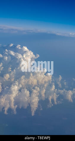 Vista di nuvole di un aereo Foto Stock