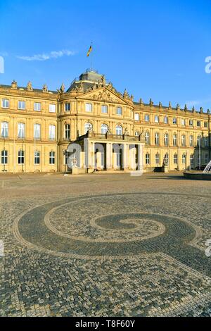 Germania, Bade Wurtemberg, Stoccarda, Schlossplatz (piazza del Castello), il Neues Schloss (castello nuovo) Foto Stock