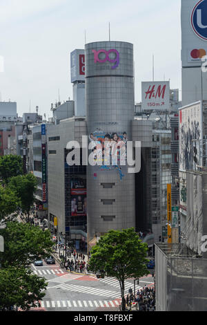 Shibuya 109 edificio, Shibuya-Ku, Tokyo, Giappone. Il suo logo design è stato cambiato da aprile 28th, 2019 a memorizzare 40 anniversario. Foto Stock