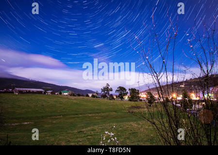 Paddocks in Huonville, Tasmania Foto Stock