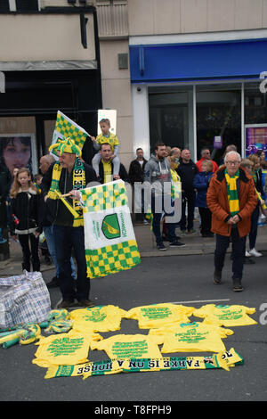 Norwich FC parade di Norwich per festeggiare la vittoria del campionato e la promozione in Premier League. Norwich, Regno Unito 6/5/19 Foto Stock