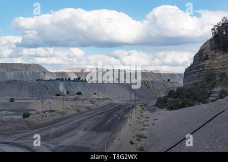 Il Monte Thorley Warkworth miniera di carbone nei pressi di Singleton in alto la Hunter Valley, NSW, Australia Foto Stock