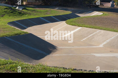 Vista del più antico serpente correre in Australia per attività ricreative skateboarding in Kingscote, Kangaroo Island. Foto Stock