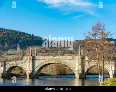 Tay Bridge by Willam Adam, Wade ponte militare, Aberfeldy, Perthshire, Scotland, Regno Unito Foto Stock