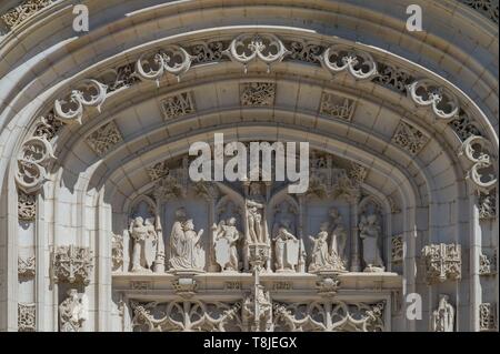 Francia, Ain Bourg en Bresse, il Monastero reale di Brou restaurata nel 2018, la chiesa di San Nicola da Tolentino, portale dell'ingresso principale riccamente decorata con sculture Foto Stock