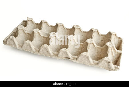 Imballaggi vuoti per uova da allevamento di polli. Scatola di cartone per le uova. Isolare Foto Stock
