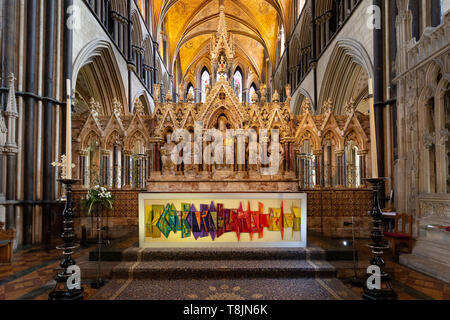 Cattedrale di Worcester - il coloratissimo altare, cattedrale di Worcester interno, Worcester Worcestershire EnglandUK Foto Stock