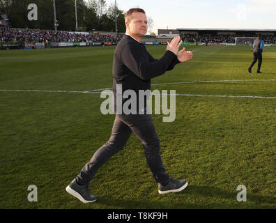 Verde foresta Rovers manager Mark Cooper durante la scommessa del Cielo lega due, Play-Off, seconda gamba corrispondono al nuovo prato, Nailsworth. Foto Stock