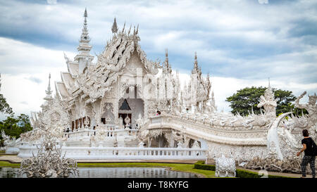 Imponente Tempio bianco del Nord della Tailandia Chiang Rai Foto Stock