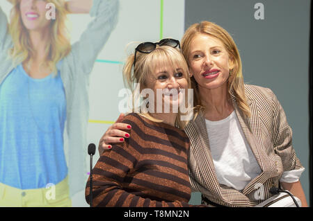 Luciana Littizzetto, Alessia Marcuzzi, guest durante la XXXII Torino Fiera Internazionale del Libro al Lingotto Fiere il 13 maggio 2019 a Torino, Italia. (Foto di Antonio Polia / Pacific Stampa) Foto Stock