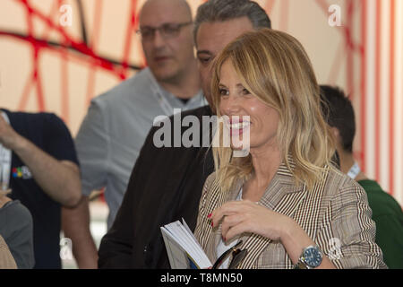 alessia-marcuzzi-guest-durante