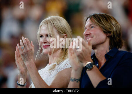 Nicole Kidman con il marito Keith Urban guardare una partita sul Centre Court al 2019 Australian Open. Foto Stock