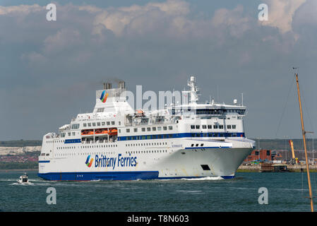 Portsmouth, Inghilterra, Regno Unito> maggio 2019. Cross Channel traghetto roro Normandie in corso a Portsmouth Porto legato per Caen Nord della Francia. Foto Stock