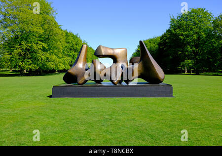 Henry Moore la scultura a houghton hall, Norfolk, Inghilterra Foto Stock