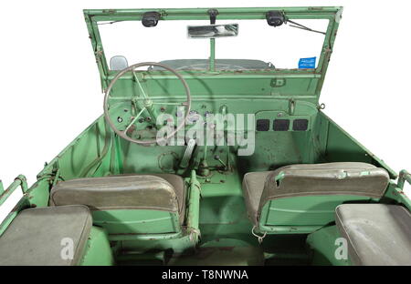 Una Jeep Willys MB stimato anno di produzione: 1945. Pronto a partire. Il numero di telaio coperto dalla protezione sottoscocca. Chassis originale: Telaio principale non corrosi, saldati o piegato, originale di trasmissione (giunti universali in buon ordine). Motore (ca. 50) HP originale così come il filtro dell'aria, cambio (perde), assale anteriore e posteriore. Solex carburatore. 16 pollici cerchi (post produzione di guerra), pneumatici rinnovato. Undented, corpo in buone condizioni. Porte e finestre stick sostituito. Il cofano e le protezioni di fango e grill può essere facilmente riposto nella loro condizione originale. Nuovo varni, Additional-Rights-Clearance-Info-Not-Available Foto Stock