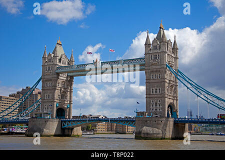 Il Tower Bridge di Londra, Inghilterra, Regno Unito, Europa Foto Stock