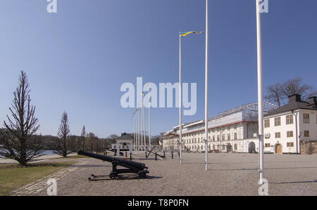 Stoccolma, Svezia - 20 Aprile 2019: Il vecchio cannone al castello di Karlberg in una giornata di sole il 20 aprile 2019 a Stoccolma, Svezia. Foto Stock