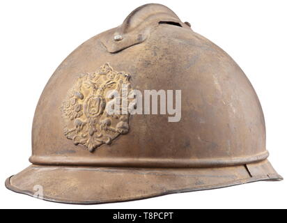 Un M 1916 acciaio casco della fanteria russa vernice di color marrone, Russo double-headed eagle emblema. Brown fodera in pelle e dal sottogola, segni di utilizzo. storica, storica del xx secolo, Additional-Rights-Clearance-Info-Not-Available Foto Stock