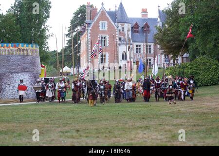 Francia, Indre et Loire, la Valle della Loira sono classificati come patrimonio mondiale dall' UNESCO, Amboise, Chateau du Clos Luce, ricostruzione storica della battaglia di Marignan a Clos Luce Foto Stock