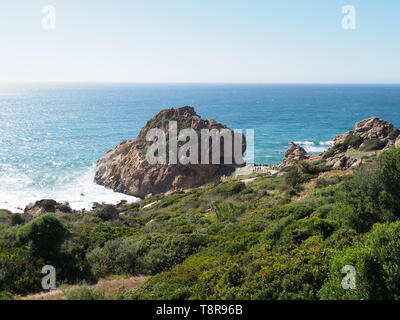 Vista panoramica dal African Cap Spartel paesaggio attraverso lo Stretto di Gibilterra con la Spagna a distanza in Marocco Foto Stock