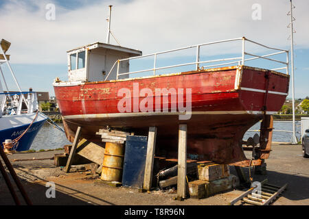 Barche da pesca in Arklow harbour - Irlanda Foto Stock