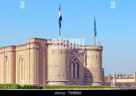 Le mura e le torri della cittadella di Salah El Din o cittadella di Saladino in Il Cairo Egitto Foto Stock