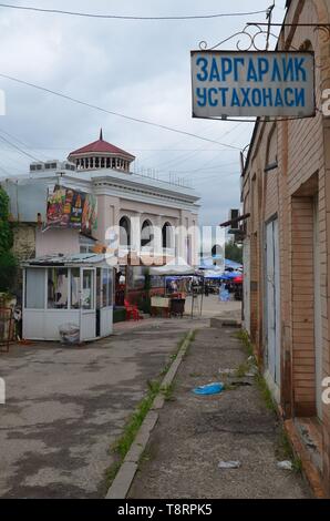 Taschkent, die Hauptstadt Usbekistans in Zentralasien: der Chorsu Basar Foto Stock