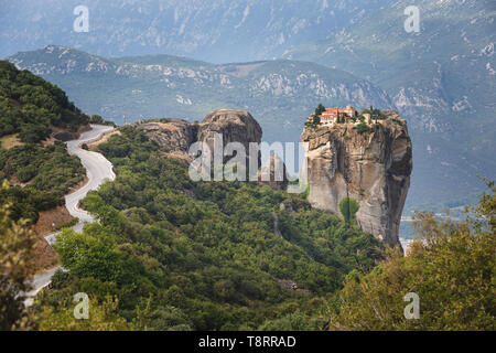 Monastero di Santa Trinità (Agia Triada), Meteora, Grecia, Patrimonio Mondiale dell UNESCO Foto Stock