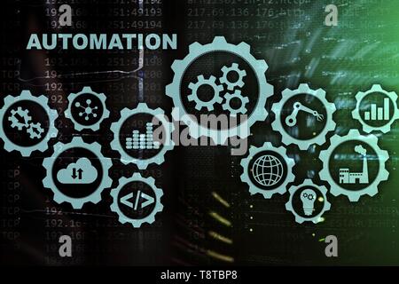 Automazione di aumento di produttività concetto. Processo di tecnologia in una sala server sfondo. Foto Stock