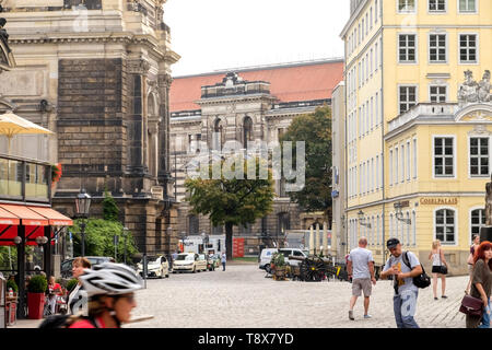 DRESDEN, Germania - 19 settembre 2018: vista della bellissima street nella città vecchia Foto Stock