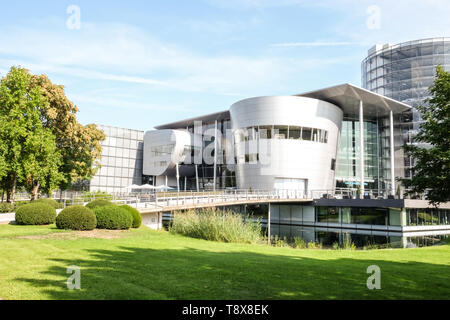 DRESDEN, Germania - 19 settembre 2018: La fabbrica trasparente della Volkswagen Foto Stock