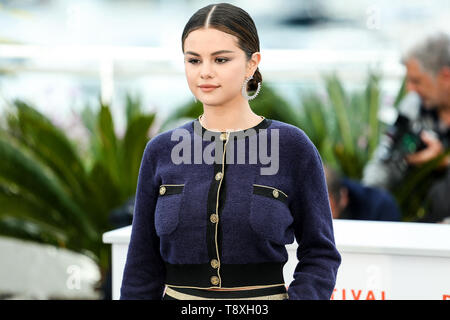 Cannes, Francia. 15 Maggio, 2019. CANNES - 15 Maggio: Selena Gomez su i morti non muoiono Photocall durante il 2019 Festival di pellicola di Cannes il 15 maggio 2019 presso il Palais des Festivals in Cannes, Francia. (Foto di Lyvans Boolaky/imageSPACE) Credito: Imagespace/Alamy Live News Foto Stock