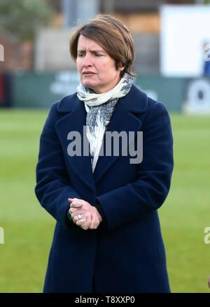 BOREHAMWOOD, Regno Unito - 11 Maggio: Kelly Simmons, FA Direttore di donne gioco professionale. Durante la donna Super League match tra Arsenal e M Foto Stock