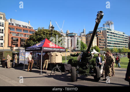 Onorevole Compagnia di Artiglieria - annuale aperta la sera, Finsbury caserma, LONDRA, REGNO UNITO, 14 maggio 2019, Foto di Richard Goldchmidt Foto Stock