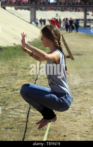 Festival internazionale di sport estremi che avvengono sulle rive del fiume Lez a Montpellier, Francia Foto Stock