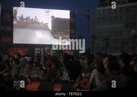 Festival internazionale di sport estremi che avvengono sulle rive del fiume Lez a Montpellier, Francia Foto Stock