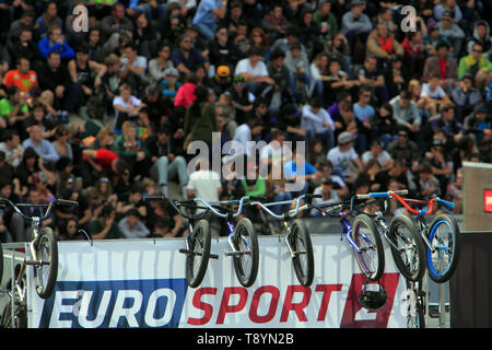 Festival internazionale di sport estremi che avvengono sulle rive del fiume Lez a Montpellier, Francia Foto Stock