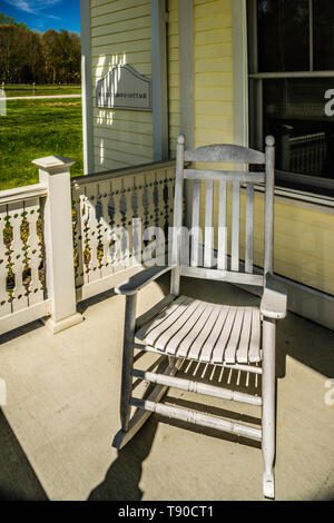 La sedia a dondolo di Eugene O'Neill Theatre Centre   Waterford, Connecticut, Stati Uniti d'America Foto Stock