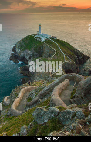 Sud pila faro, Anglesey, Galles Foto Stock