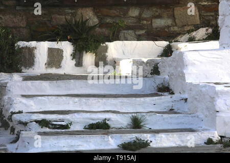 Vourcari Kea Isola Grecia dipinte di bianco passi Foto Stock