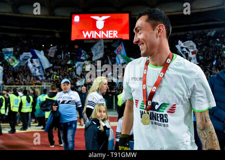 Roma, Italia. 15 Maggio, 2019. Silvio Proto di SS Lazio celebra la vittoria durante le finali della Coppa Italia match tra Atalanta e Lazio allo Stadio Olimpico di Roma, Italia il 15 maggio 2019. Foto di Giuseppe mafia. Credit: UK Sports Pics Ltd/Alamy Live News Foto Stock