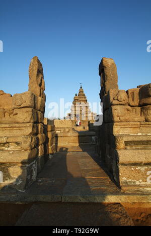 Tempio Shore a mahabalipuram, sito patrimonio mondiale dell'UNESCO, Tamil Nadu, India, Asia Foto Stock