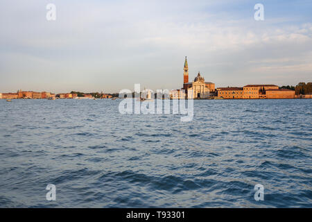 Vista di San Giorgio Maggiore isola da fondamenta omaggio a Venezia. Italia Foto Stock